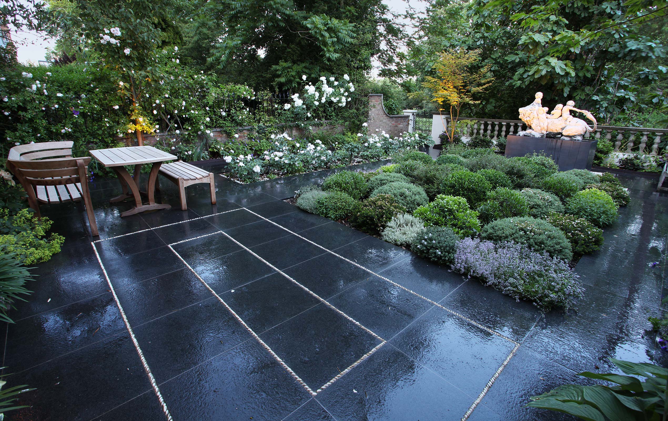 Ladbroke Square Garden designed by Maïtanne Hunt