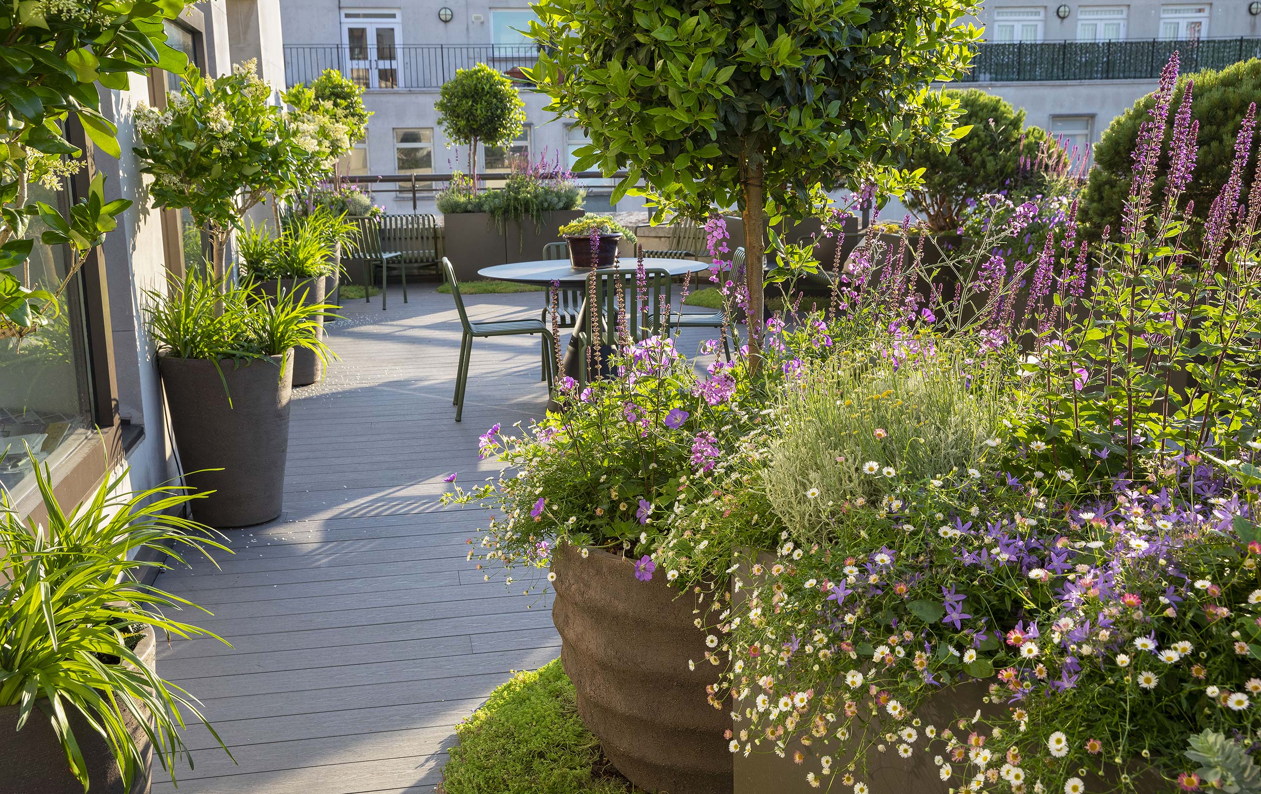 Mayfair Roof Terrace Design by Maïtanne Hunt