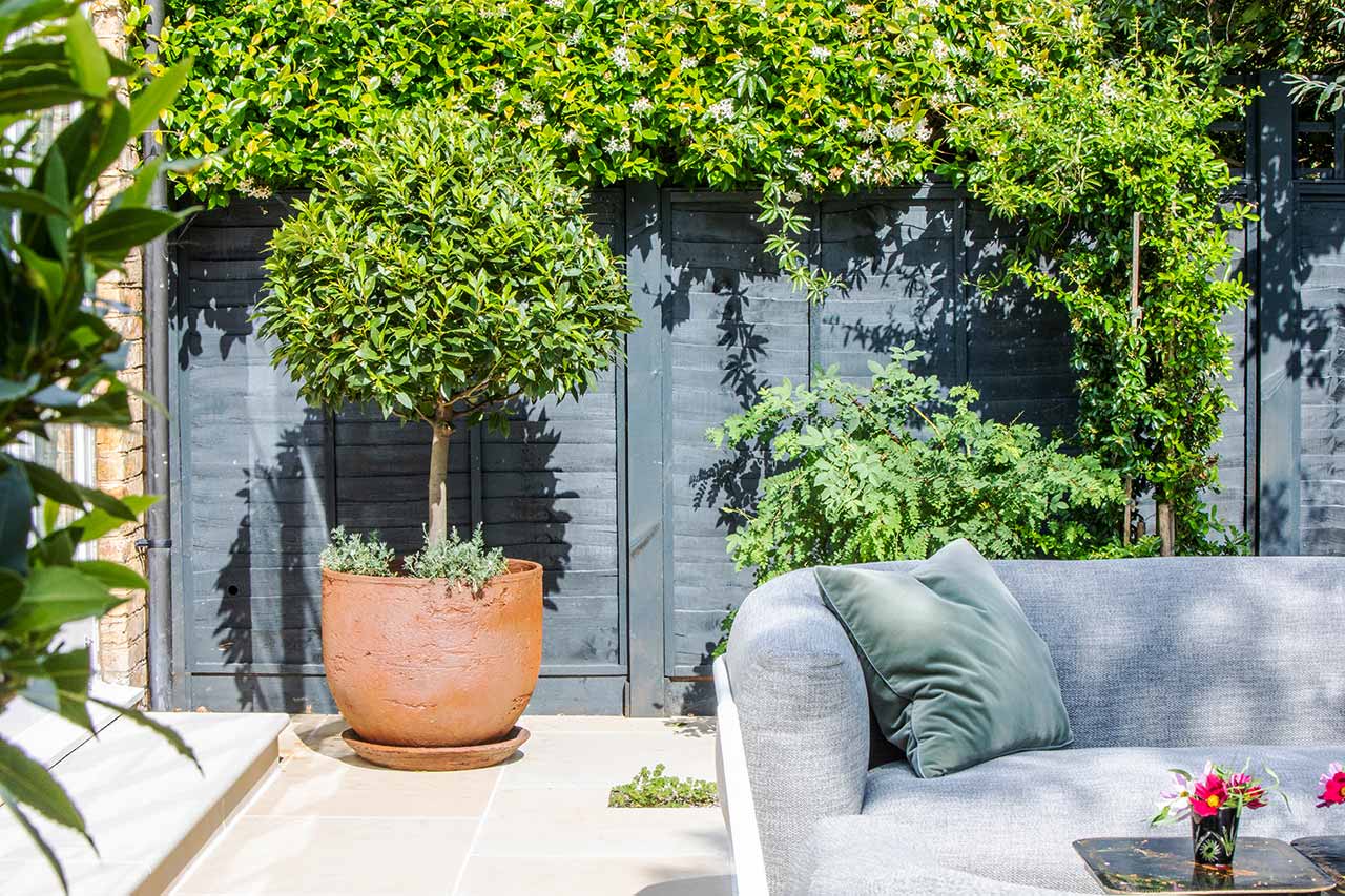 Putney Family Garden chic seating area